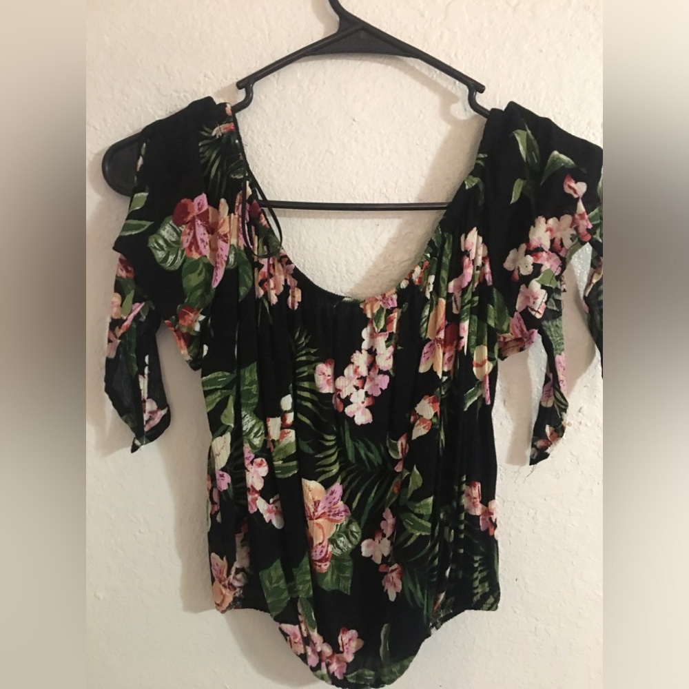 Medium Floral crop top